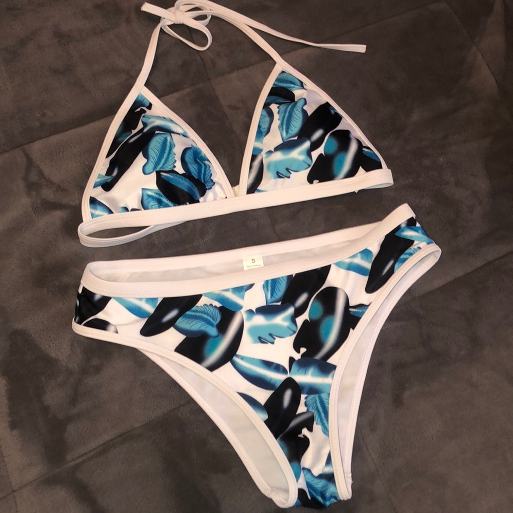 super cute bikini!